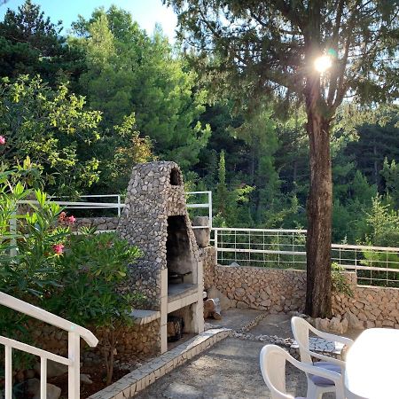 Apartmani Ficurin Starigrad Paklenica Exterior photo
